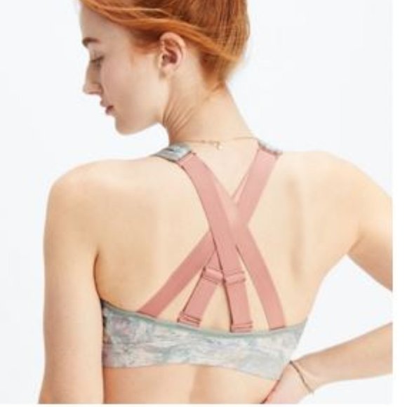 Fabletics - Belle High-Impact Sports Bra - Picture 2 of 9